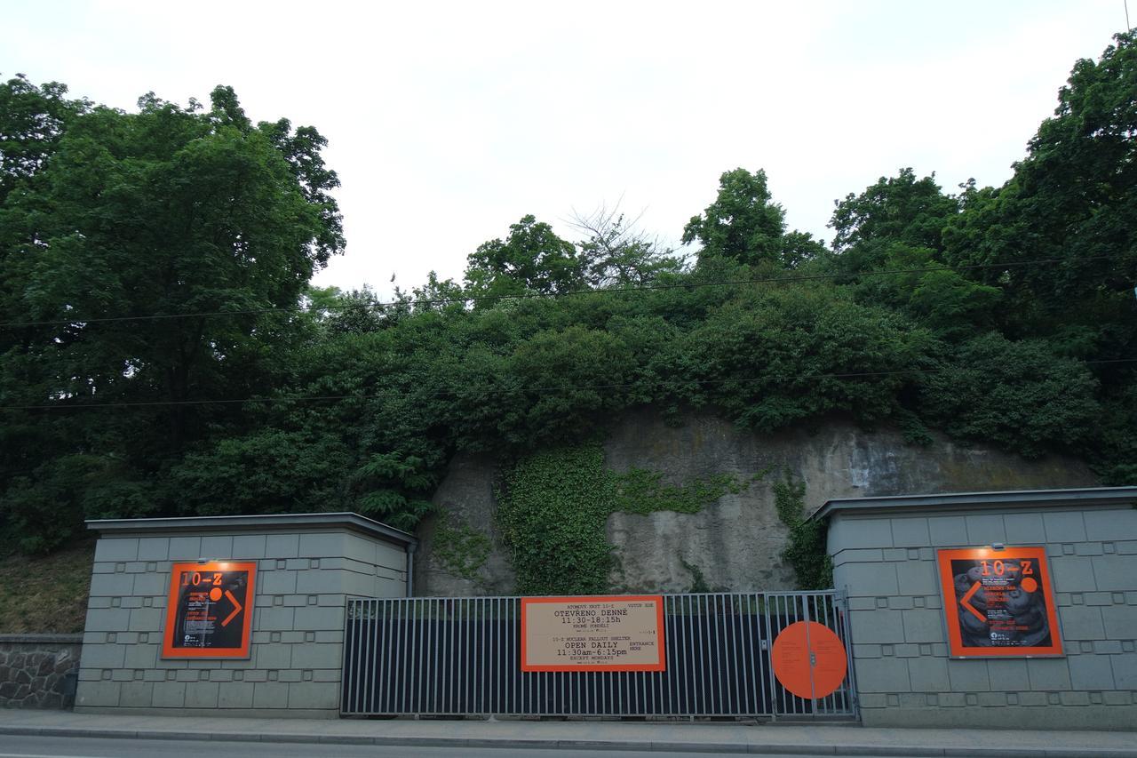 布尔诺 10-Z地堡旅舍旅舍 外观 照片